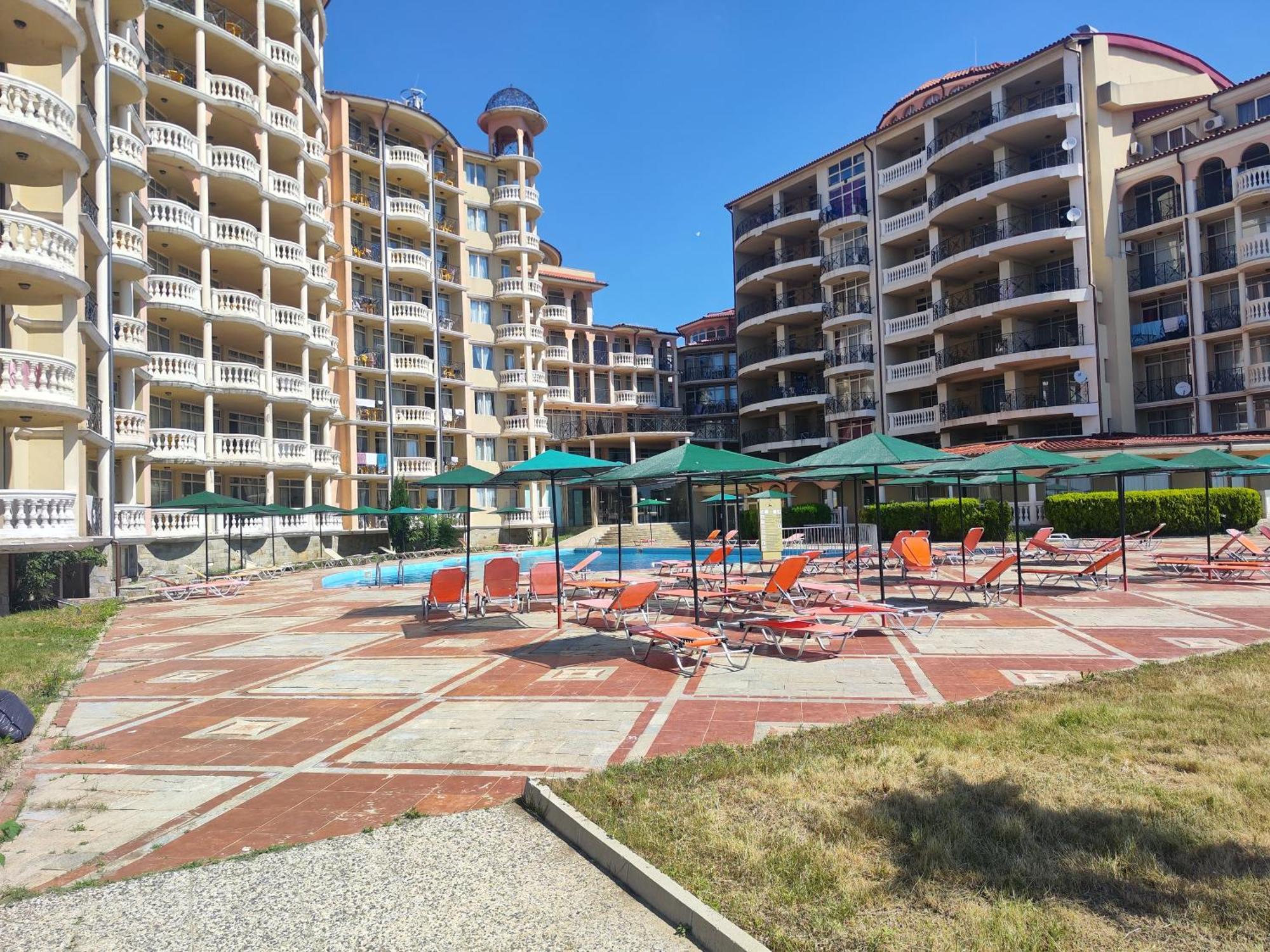 Umi Apartments Sunny Beach Exterior photo